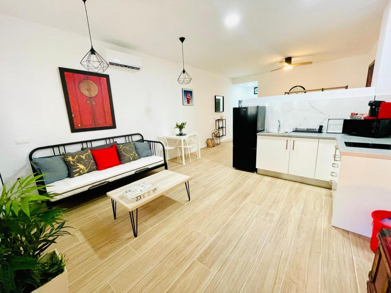 Completo Y Bello Apartamento En 말라가 외부 사진