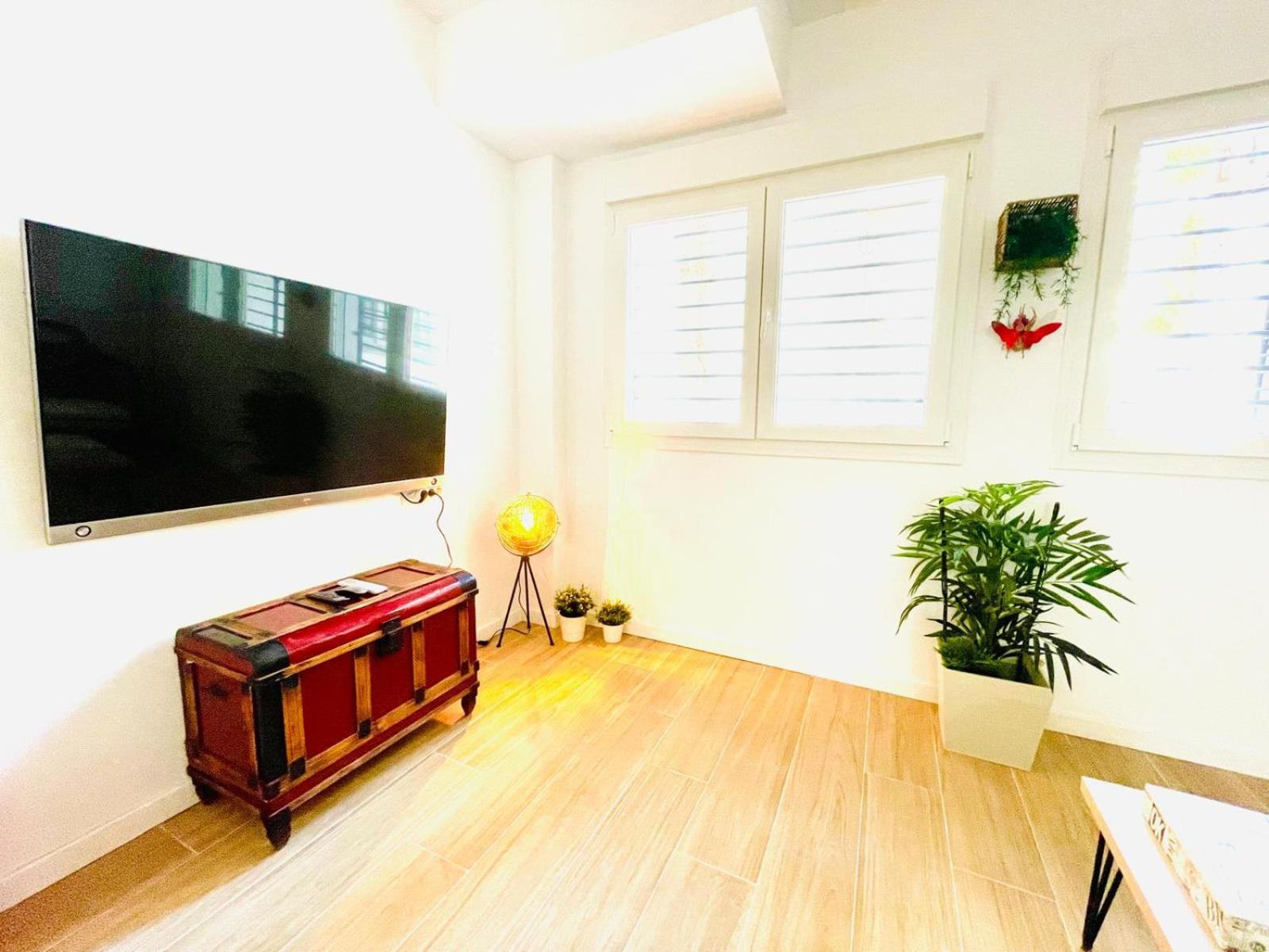 Completo Y Bello Apartamento En 말라가 외부 사진